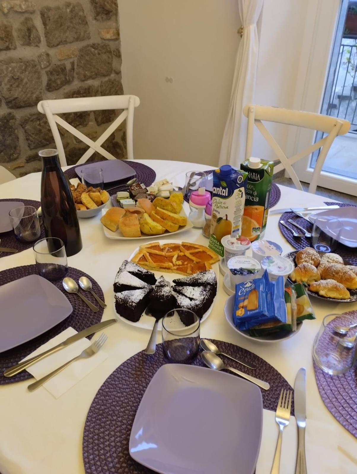 Viterbo Antica - Centro Storico Bed & Breakfast ห้อง รูปภาพ